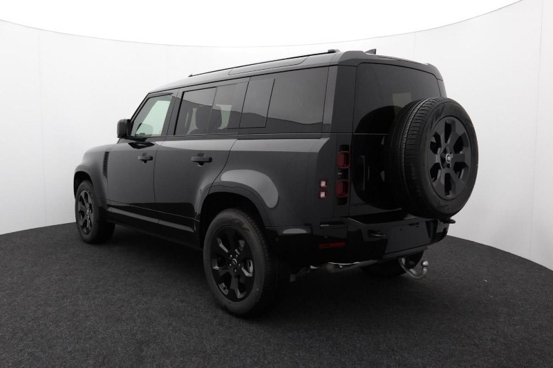  LAND ROVER DEFENDER 3.0 D250 X-Dynamic SE 110 5dr Auto