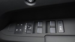 LAND ROVER DEFENDER 3.0 D250 X-Dynamic SE 110 5dr Auto 4613043