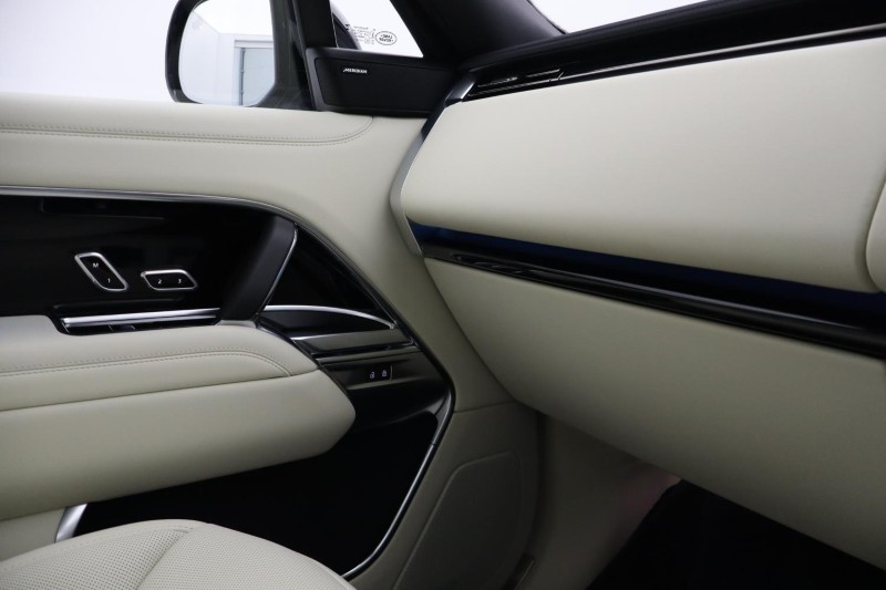  LAND ROVER RANGE ROVER 3.0 P460e Edition 4dr Auto 5125264