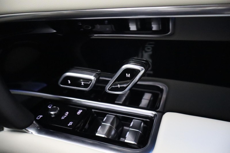  LAND ROVER RANGE ROVER 3.0 P460e Edition 4dr Auto 5125266