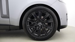 LAND ROVER RANGE ROVER 3.0 P460e Edition 4dr Auto 5125216