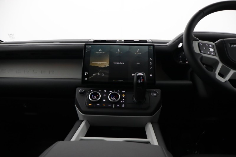  LAND ROVER DEFENDER 3.0 D350 X-Dynamic HSE 130 5dr Auto 4769369