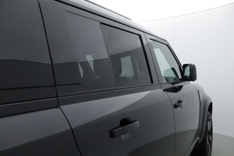  LAND ROVER DEFENDER 3.0 D350 X-Dynamic HSE 130 5dr Auto 4769385