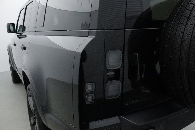  LAND ROVER DEFENDER 3.0 D350 X-Dynamic HSE 130 5dr Auto 4769380