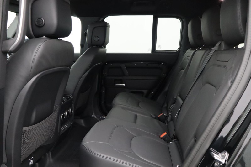  LAND ROVER DEFENDER 3.0 D350 X-Dynamic HSE 130 5dr Auto 4769330