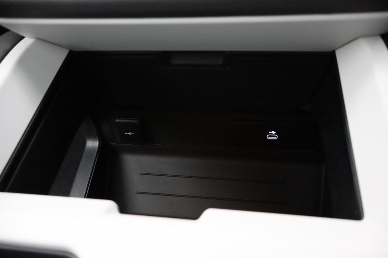  LAND ROVER DEFENDER 3.0 D350 X-Dynamic HSE 130 5dr Auto 4769360