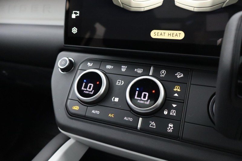  LAND ROVER DEFENDER 3.0 D350 X-Dynamic HSE 130 5dr Auto 4769355