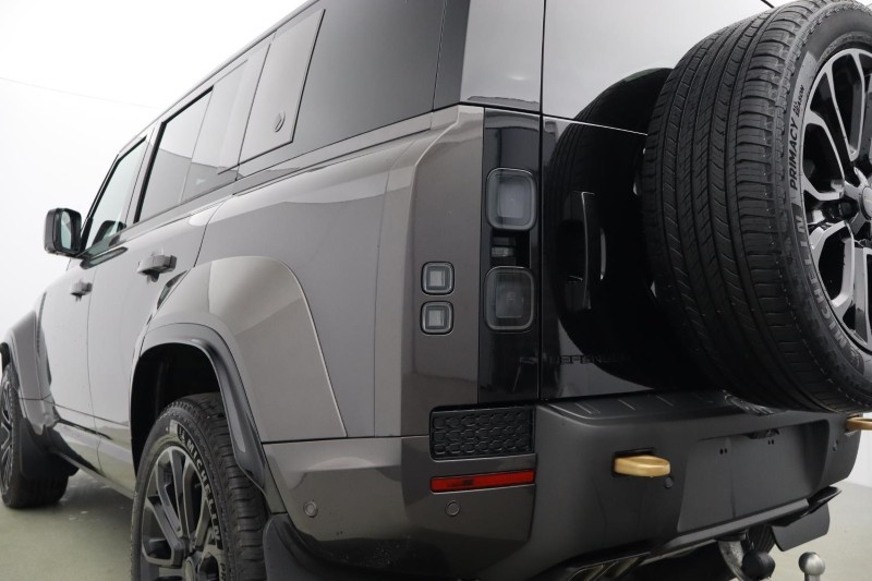  LAND ROVER DEFENDER 4.4 P635 Octa 110 5dr Auto 5145697