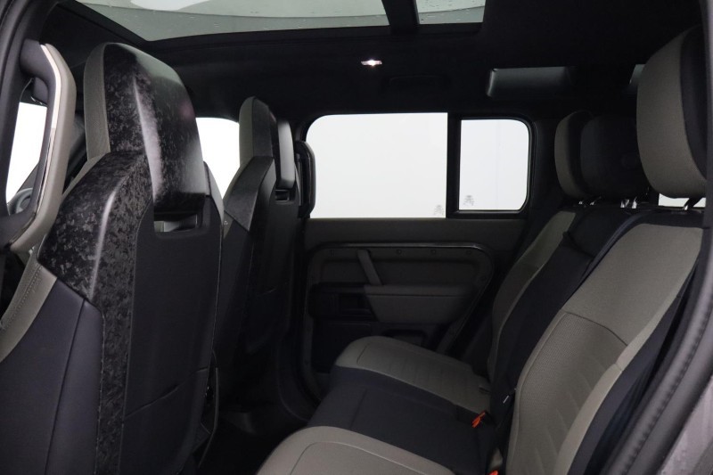  LAND ROVER DEFENDER 4.4 P635 Octa 110 5dr Auto 5145729