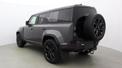LAND ROVER DEFENDER 4.4 P635 Octa 110 5dr Auto 1