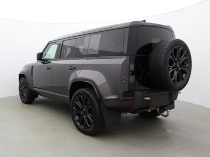 LAND ROVER DEFENDER 4.4 P635 Octa 110 5dr Auto