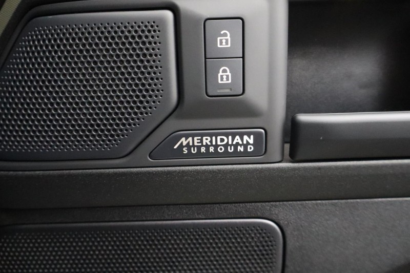  LAND ROVER DEFENDER 4.4 P635 Octa 110 5dr Auto 5145769