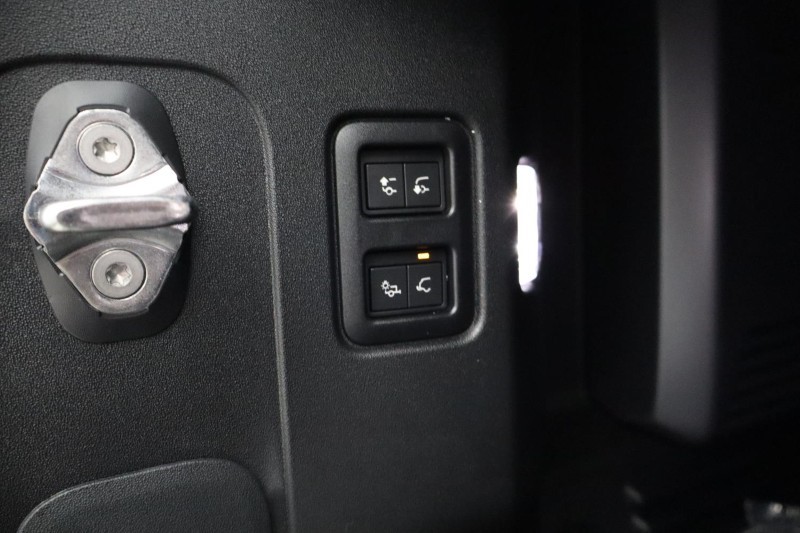  LAND ROVER DEFENDER 4.4 P635 Octa 110 5dr Auto 5145705