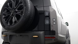 LAND ROVER DEFENDER 4.4 P635 Octa 110 5dr Auto 5145696