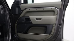 LAND ROVER DEFENDER 4.4 P635 Octa 110 5dr Auto 5145711