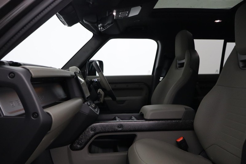  LAND ROVER DEFENDER 4.4 P635 Octa 110 5dr Auto 5145731