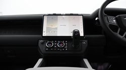 LAND ROVER DEFENDER 3.0 D350 X-Dynamic SE 110 5dr Auto 4930049