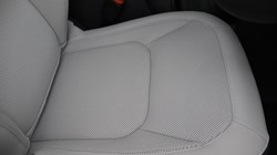 LAND ROVER DEFENDER 3.0 D350 X-Dynamic SE 110 5dr Auto 4930022