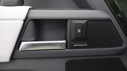 LAND ROVER DEFENDER 3.0 D350 X-Dynamic SE 110 5dr Auto 4930010