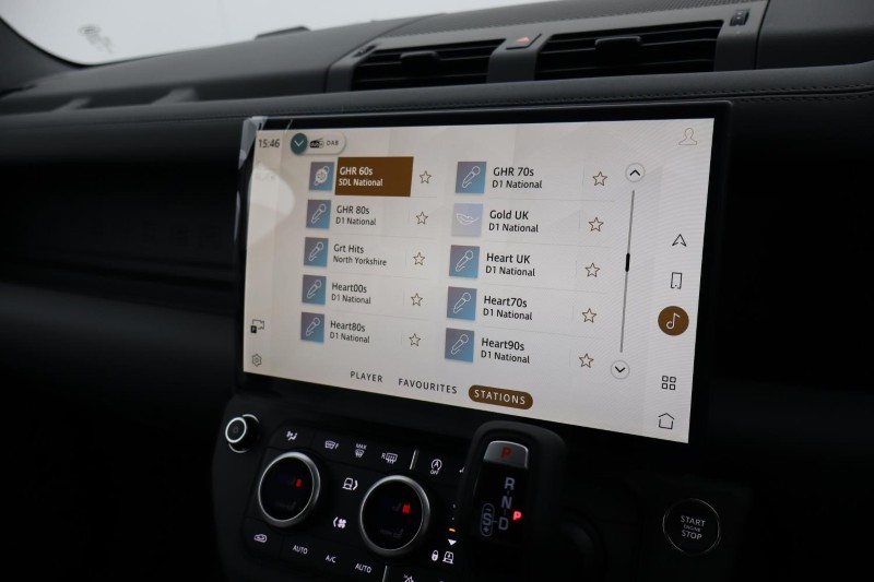  LAND ROVER DEFENDER 3.0 D350 X-Dynamic SE 110 5dr Auto 4930033