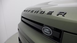 LAND ROVER DEFENDER 3.0 D350 X-Dynamic SE 110 5dr Auto 4929998