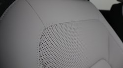 LAND ROVER DEFENDER 3.0 D350 X-Dynamic SE 110 5dr Auto 4930021