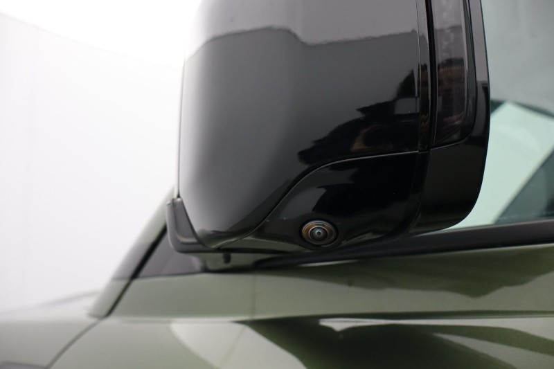  LAND ROVER DEFENDER 3.0 D350 X-Dynamic SE 110 5dr Auto 4930001