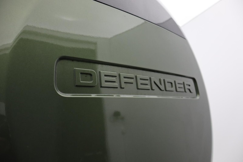  LAND ROVER DEFENDER 3.0 D350 X-Dynamic SE 110 5dr Auto 4929972