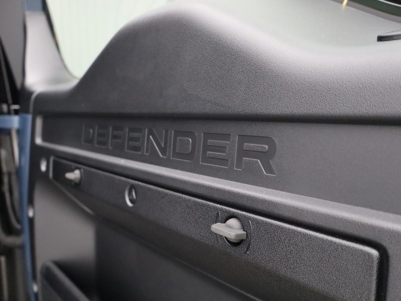  LAND ROVER DEFENDER 3.0 D350 X-Dynamic SE 110 5dr Auto 5917205