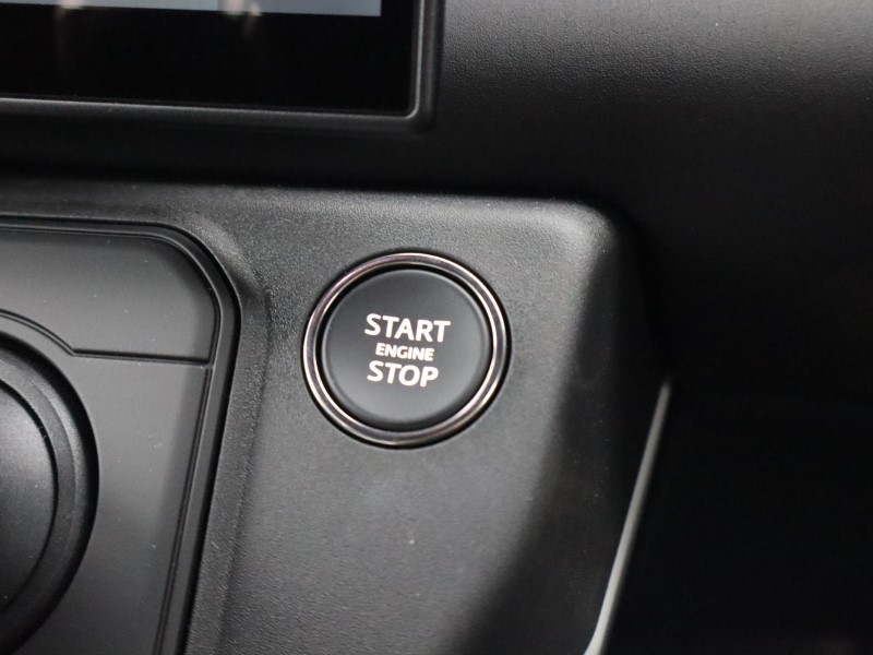  LAND ROVER DEFENDER 3.0 D350 X-Dynamic SE 110 5dr Auto 5917255