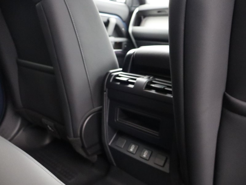  LAND ROVER DEFENDER 3.0 D350 X-Dynamic SE 110 5dr Auto 5917226