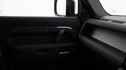 LAND ROVER DEFENDER 3.0 D350 X-Dynamic SE 110 5dr Auto 5917253