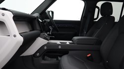 LAND ROVER DEFENDER 3.0 D350 X-Dynamic SE 110 5dr Auto 5917209