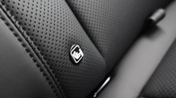 LAND ROVER DEFENDER 3.0 D350 X-Dynamic SE 110 5dr Auto 5917228