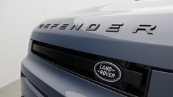 LAND ROVER DEFENDER 3.0 D350 X-Dynamic SE 110 5dr Auto 5917224