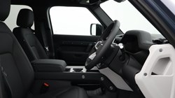 LAND ROVER DEFENDER 3.0 D350 X-Dynamic SE 110 5dr Auto 5917238