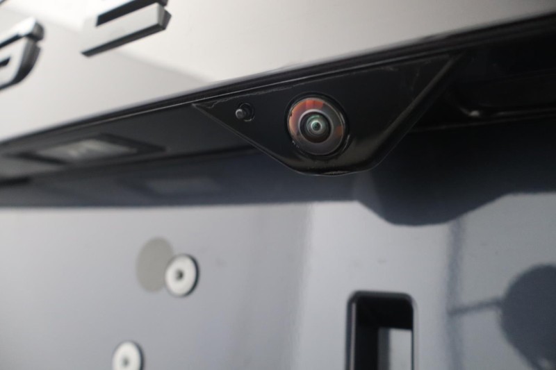  LAND ROVER RANGE ROVER 3.0 D300 SE 4dr Auto 5259845