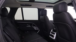 LAND ROVER RANGE ROVER 3.0 D300 SE 4dr Auto 5259856