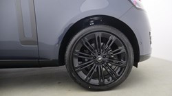 LAND ROVER RANGE ROVER 3.0 D300 SE 4dr Auto 5259861