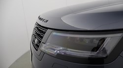 LAND ROVER RANGE ROVER 3.0 D300 SE 4dr Auto 5259869