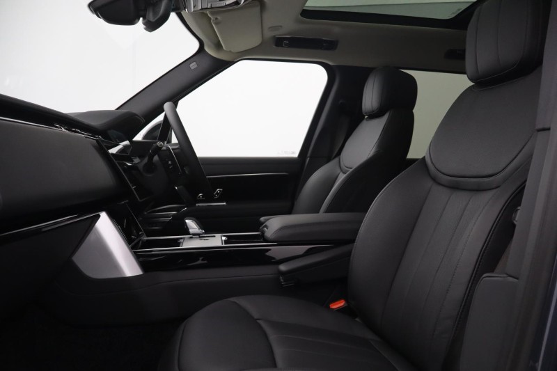  LAND ROVER RANGE ROVER 3.0 D300 SE 4dr Auto 5259853