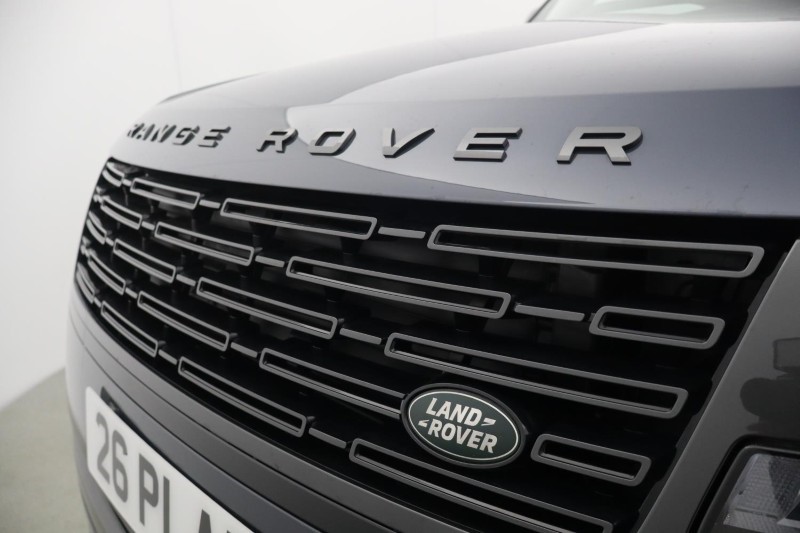  LAND ROVER RANGE ROVER 3.0 D300 SE 4dr Auto 5259870