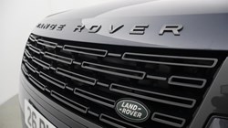 LAND ROVER RANGE ROVER 3.0 D300 SE 4dr Auto 5259870