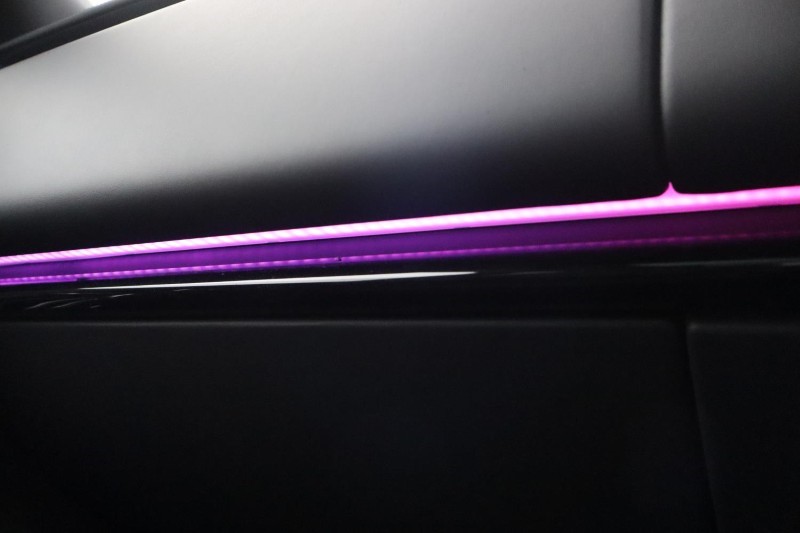  LAND ROVER RANGE ROVER 3.0 D300 SE 4dr Auto 5259896