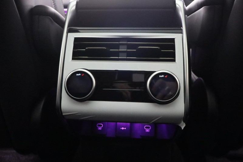  LAND ROVER RANGE ROVER 3.0 D300 SE 4dr Auto 5259900