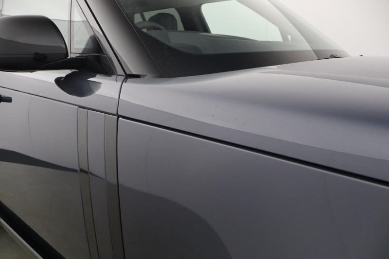  LAND ROVER RANGE ROVER 3.0 D300 SE 4dr Auto 5259868