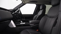 LAND ROVER RANGE ROVER 3.0 D300 SE 4dr Auto 5259854