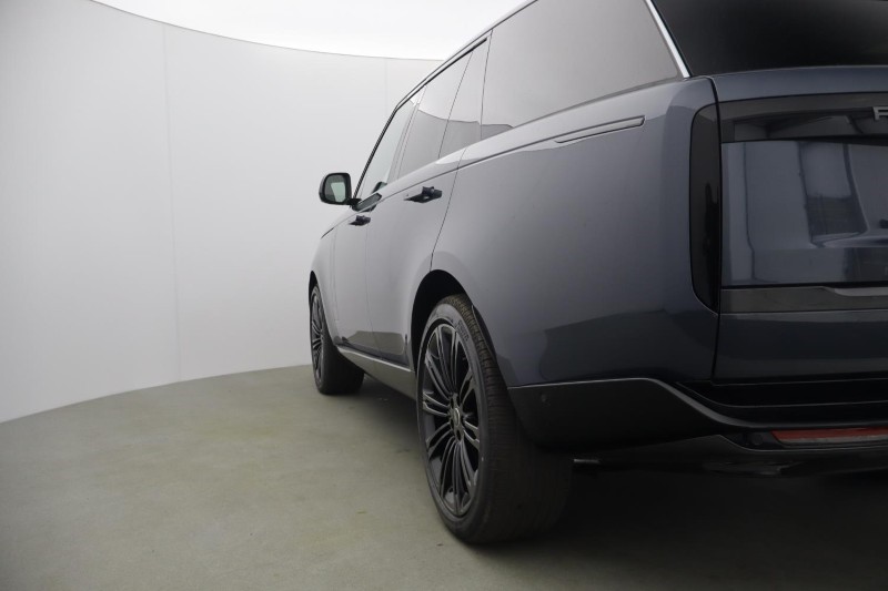  LAND ROVER RANGE ROVER 3.0 D300 SE 4dr Auto 5259844