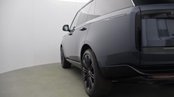 LAND ROVER RANGE ROVER 3.0 D300 SE 4dr Auto 5259844