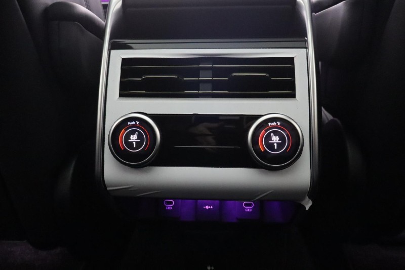  LAND ROVER RANGE ROVER 3.0 D300 SE 4dr Auto 5259899